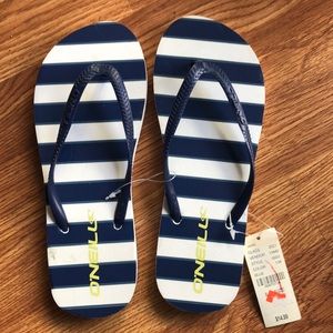 NEW O’Neill Women’s Size 7/8 - Striped Sandals